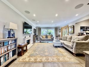 Photo 12- click for photo gallery